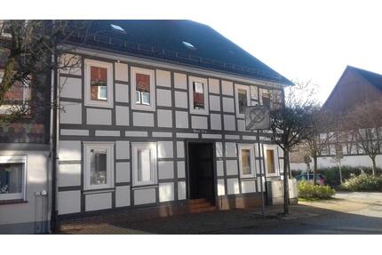 OG Mietwohnung im Fachwerkhaus - 680,00&nbsp;EUR Kaltmiete, ca.&nbsp; 120,00&nbsp;m&sup2; in Bad Lauterberg im Harz (PLZ: 37431)