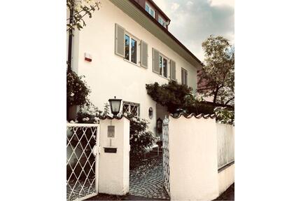 Altbau-Villa in Augsburg-Göggingen - Haus garten provisionsfrei