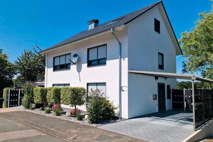 Saniertes Ein- oder Mehrfamilienhaus am Rande der Kernstadt - Oerlinghausen