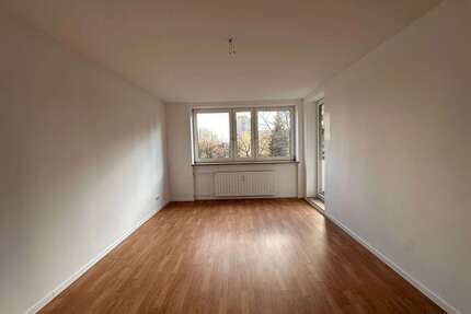 Wohnung zum Mieten in Nürnberg 957,00 € 80.09 m²