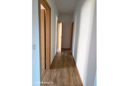 Dachgeschoss Wohnung - 750,00&nbsp;EUR Kaltmiete, ca.&nbsp; 70,00&nbsp;m&sup2; in Schmölln (PLZ: 04626)