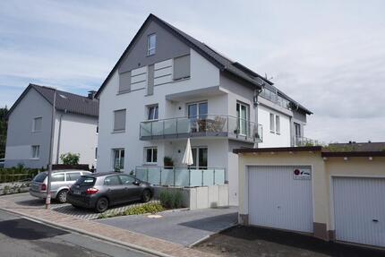 2-Zimmer-Dachgeschosswohnung mit Loggia in Warburg Hüffert