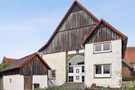 Haus zum Kaufen in Schieder-Schwalenberg 199.000,00 € 240.96 m²