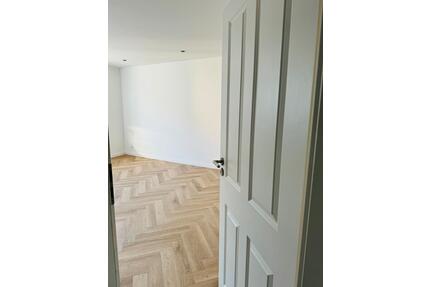 Charmante, sanierte 1-Zimmer-Erdgeschosswohnung - Remscheid