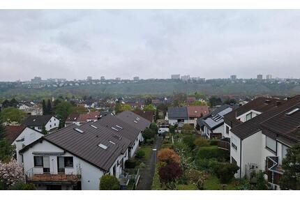 Sanierte 3,5-Zimmer-Wohnung mit Balkon Blick auf den Max eyth see - Stuttgart Mühlhausen