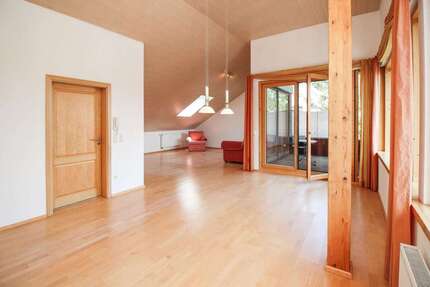 Wohnung zum Mieten in Niedereschach 1.090,00 € 160 m²