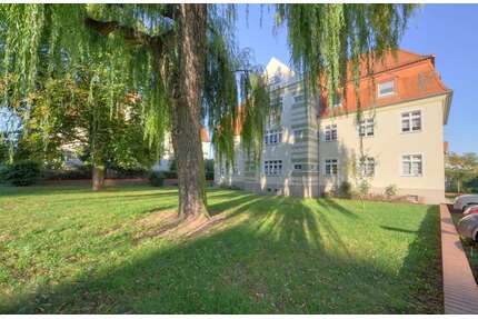 Wohnung zum Mieten in Halle 437,00 € 62.85 m²