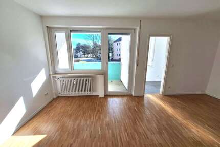 Wohnung zum Mieten in Augsburg 562,00 € 36.69 m²