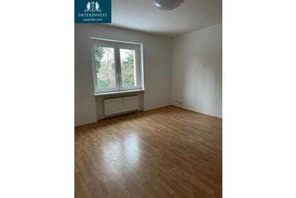 Charmante 3-Zimmer-Erdgeschosswohnung mit Erker in Magdeburg