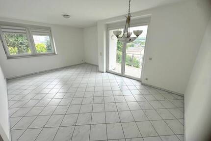 Helle Obergeschosswohnung in Top-Lage - Ransbach-Baumbach