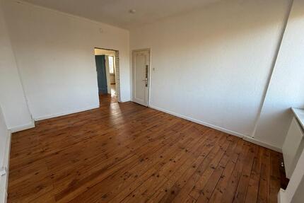 2-Zimmer - Wohnung mit Balkon in 66111 Saarbrücken - Eppelborn