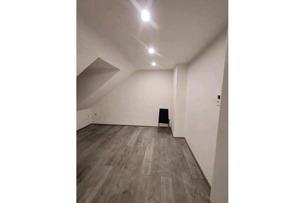 DG-Wohnung Saniert in Duisburg-Beeck, ca.55 qm+40qm Lagerfläche