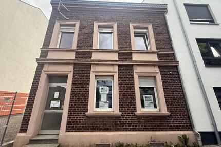 Familienfreundliches Einfamilienhaus mit Garten und Terrasse – frisch renoviert! - Erftstadt