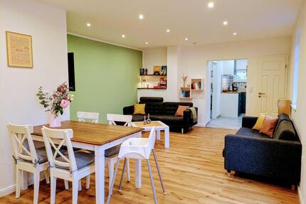 Osterferien Urlaub Ferienhaus Hof mit Schafen Ferienwohnung - Barßel