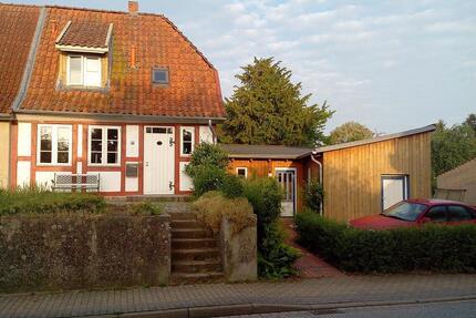 Doppelhaushälfte mit Einliegerwohnung zu verkaufen - Dassow