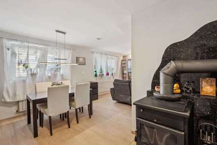 Haus zum Kaufen in Herzogenrath 225.000,00 € 104 m²