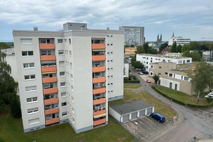 Pfalzblick Eigentumswohnung mit 2 Garagen und 1 Stellplatz - Speyer
