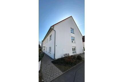 Helle 3-Zimmer-Wohnung ( 84qm ) zu vermieten - Fürth Südstadt