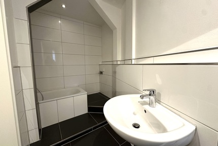 Modernes Wohnen im Ostviertel! 3 Zimmer Wohnung mit Wanne! - Gera