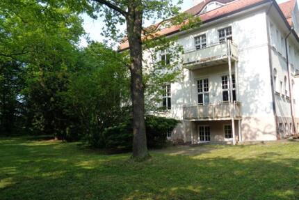 sep. Eingang EBK Terrasse+Garten tolles Bad 2 Stellplätze - Georgenthal