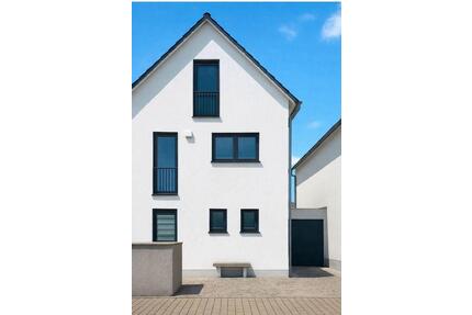 Modernes Einfamilienhaus in Ingolstadt-Friedrichshofen – Bj 2016