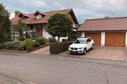 Zweifamilienhaus mit vermietete Einliegerwohnung - Neustadt (Wied) Hombach