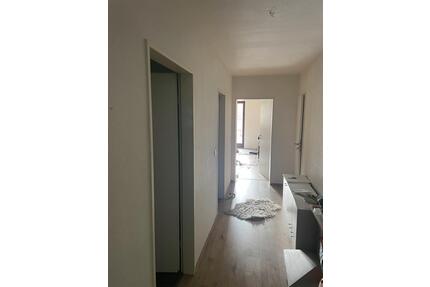 Helle 2-Zi-Wohnung, 74qm + Einbauküche & Balkon - Wuppertal Gemarkung Langerfeld