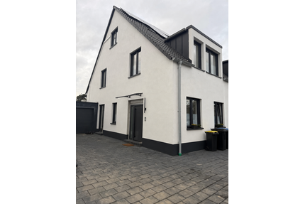 Haus zum Kaufen in Jüchen 685.000,00 € 152 m²