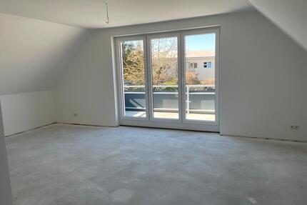 2 Raum Wohnung DG mit Balkon, Dachgeschoss, Erstbezug - Bützow