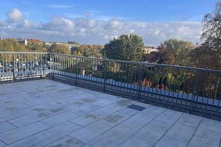 4-Raum-Wg. mit großer Dachterrasse, Erstbezug, Keller, Fahrstuhl, mit TG - Stellplatz, Wallbox, provisionsfrei - Stralsund Tribseer