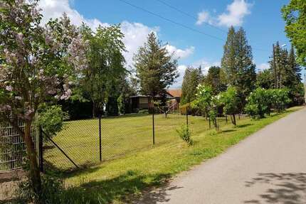 Grundstück zu verkaufen in Salzatal OT Lieskau 410.000,00 € 1618 m²