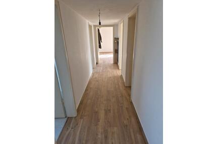 Obergeschosswohnung 4 Zimmerwohnung - Schwäbisch Hall