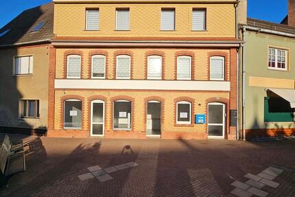 Gewerbefläche Ladenfläche Bürofläche- Am Markt in Sandersleben - Arnstein