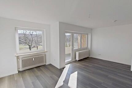 ++Sofort einziehen: Helle, renovierte 2-Zimmer-Wohnung mit Balkon++ - Burgdorf