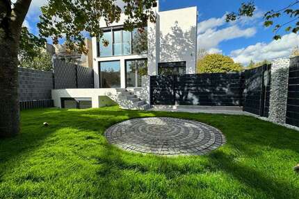 Haus zum Kaufen in Darmstadt 1.350.000,00 € 280 m²