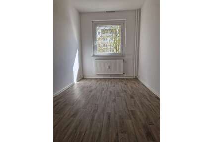 Wohnung zum Mieten in Glauchau 522,00 € 79 m²