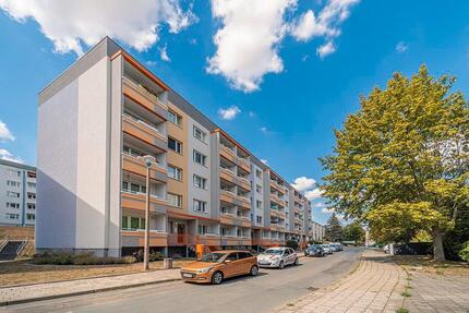 Mit Abstellraum und Balkon - 310,00&nbsp;EUR Kaltmiete, ca.&nbsp; 50,50&nbsp;m&sup2; in Eisleben (Lutherstadt) (PLZ: 06295)