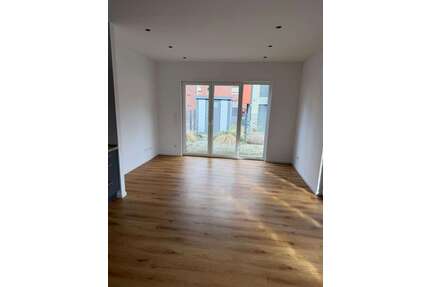 Haus zum Mieten in Willich 900,00 € 58 m²