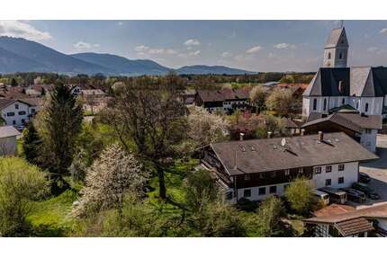 Haus zum Kaufen in Raubling 525.000,00 € 450 m²