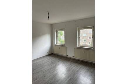 Kompakt & clever geschnitten - Frisch renovierte 2-Zimmer-Wohnung in zentraler Lage - Salzgitter Lebenstedt