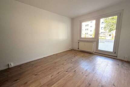 Wohnung zum Mieten in Plauen 248,40 € 41.4 m²