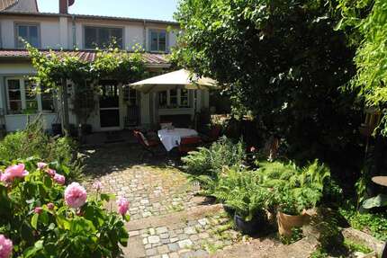 Haus zum Kaufen in Heppenheim bei Worms 1.690.000,00 € 390 m²