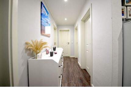 SfKW - Großzügige Familienwohnung - Balkon - Tageslichtbad mit Badewanne und Dusche - verkehrsgünstiger Lage - Klipphausen