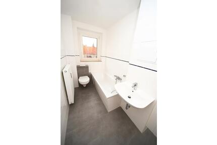 Tolle 2-Raumwohnung mit Balkon - 303,00&nbsp;EUR Kaltmiete, ca.&nbsp; 50,52&nbsp;m&sup2; in Eisleben (Lutherstadt) (PLZ: 06295)