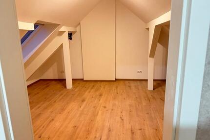 Kernsanierze 4 Zimmer Maisonette Wohnung +Garage Küche ab sofort - Herne Sodingen