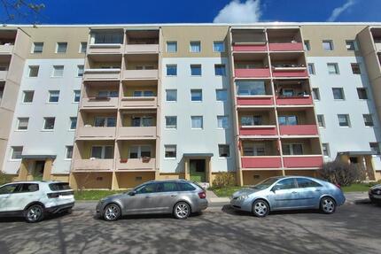 Natur nah, Stadt schnell erreicht – Leben in Lusan. - Gera