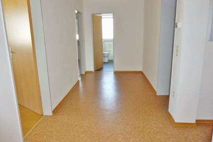 Wohnung zum Mieten in Bernstadt 700,00 € 100 m²
