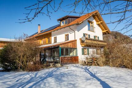 Ideal zur Pferdehaltung: Anwesen in Zeilarn - Tann