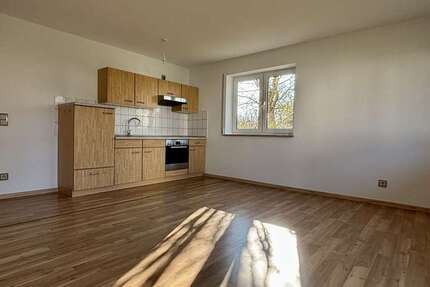 Wohnung zum Mieten in Naunhof 305,00 € 35.45 m²