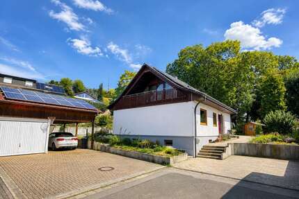 Haus zum Kaufen in Kenzingen Bombach 545.000,00 € 142 m² - Kenzingen / Bombach